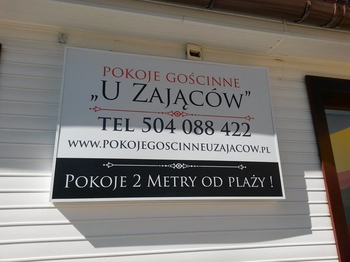 Kaseton dla Pokoje Gościnne u Zająców w Sarbinowie.