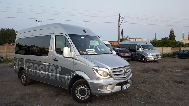 Oklejenie pojazdu Air Transfer