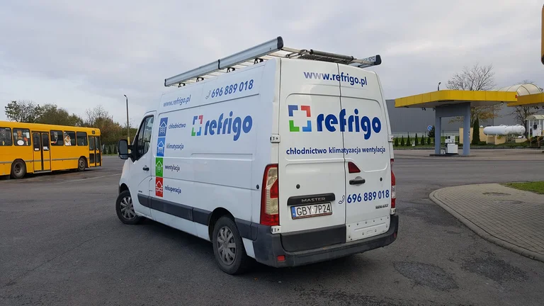 Oklejenie pojazdu serwisowego Refrigo