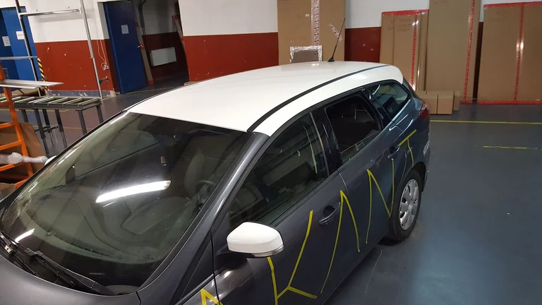 Oklejenie samochodu firmowego Akant.