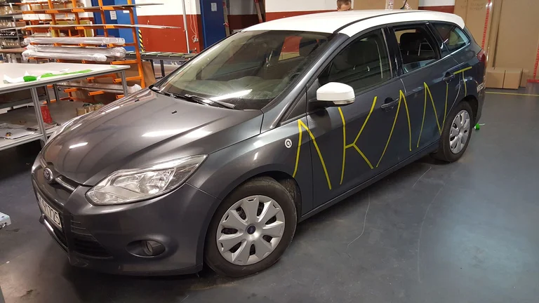 Oklejenie samochodu firmowego Akant.