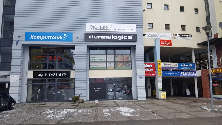 System reklamowy dla Dermalogica