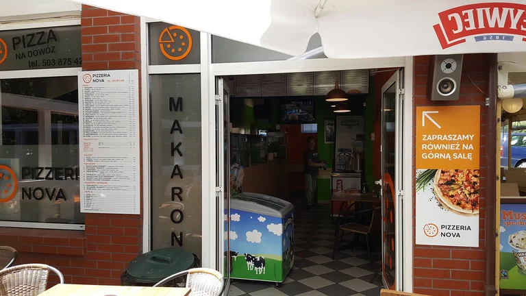 System reklamowy pizzerii NOVA Kołobrzeg