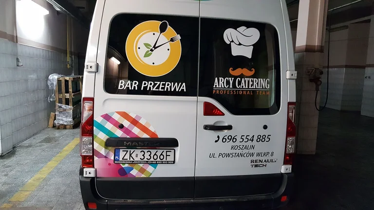 Oklejenie pojazdu Bar Przerwa