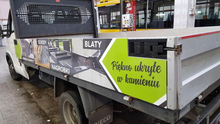 Oznakowanie pojazdu Almak