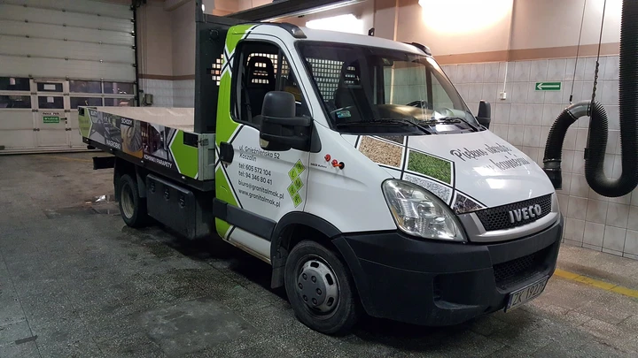 Oznakowanie pojazdu Almak