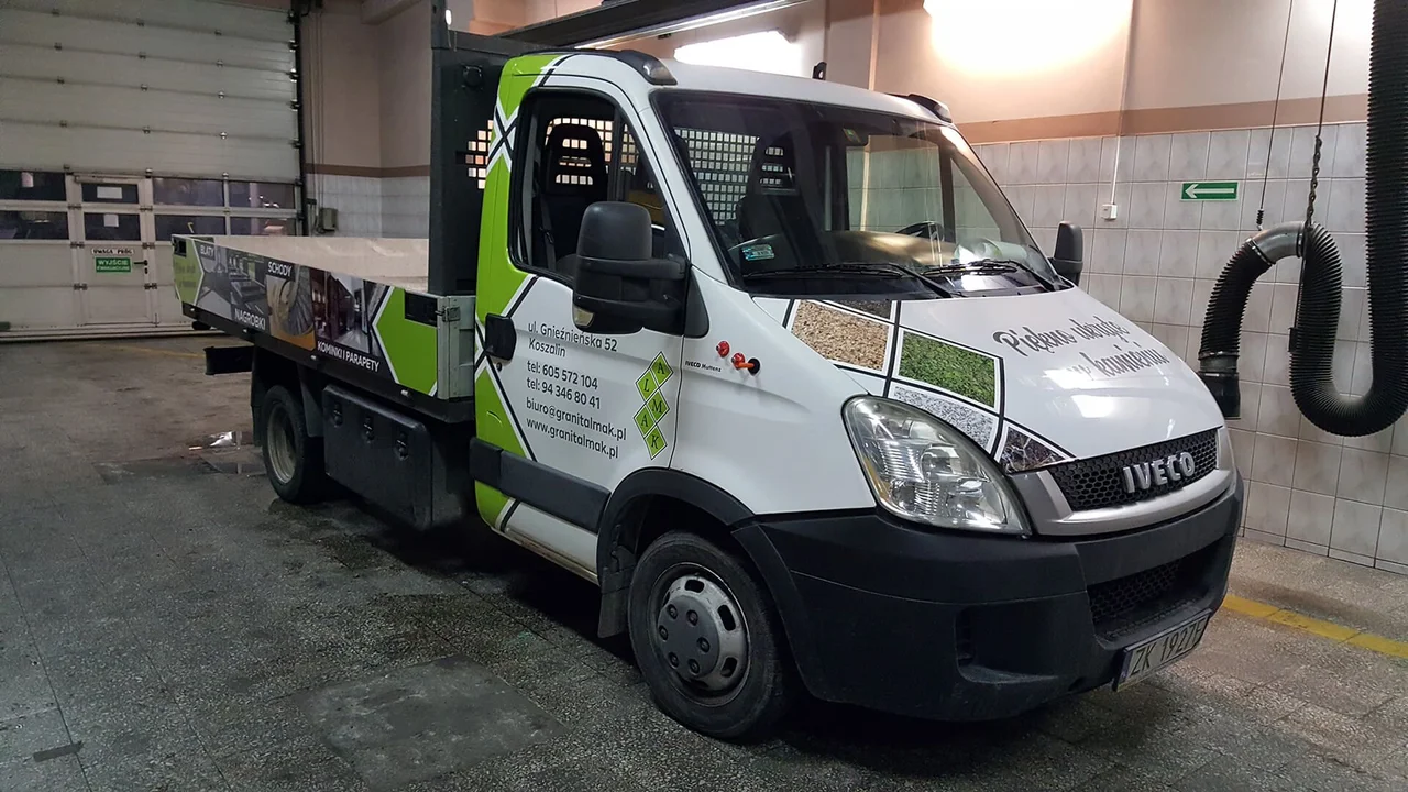 Oznakowanie pojazdu Almak