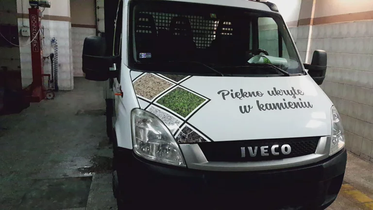 Oznakowanie pojazdu Almak