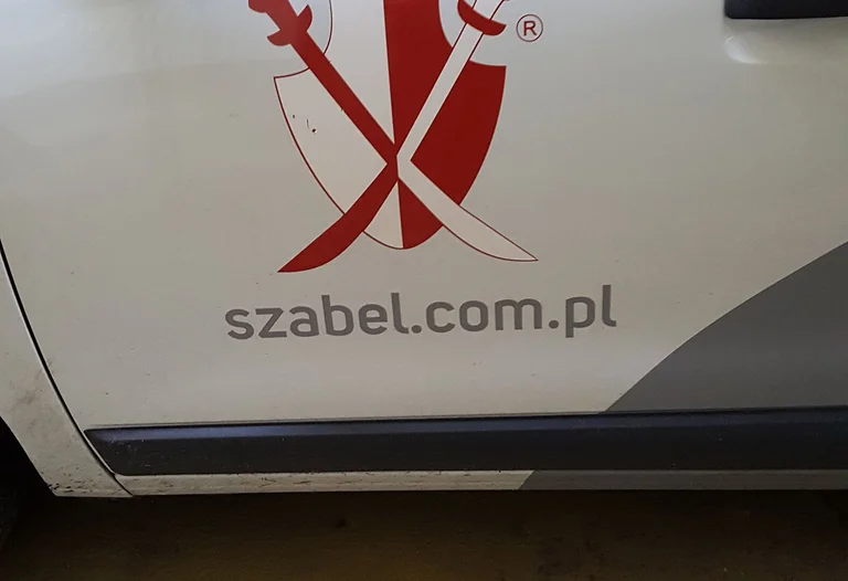 Oklejenie pojazdu Agencja Ochrony Szabel