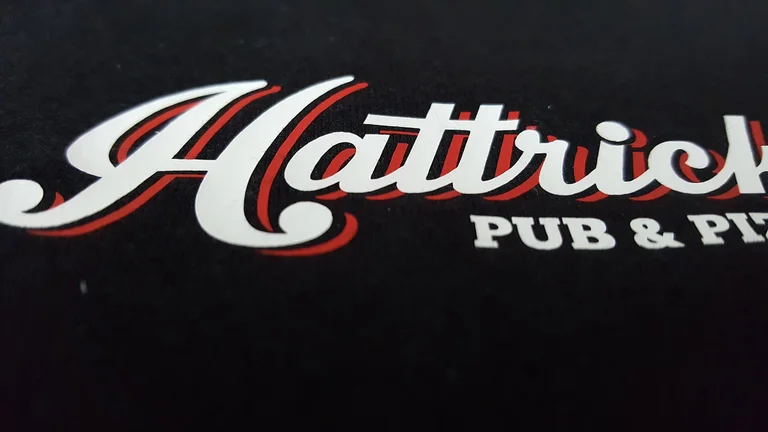 Znakowanie odzieży dla Pub Hattrick