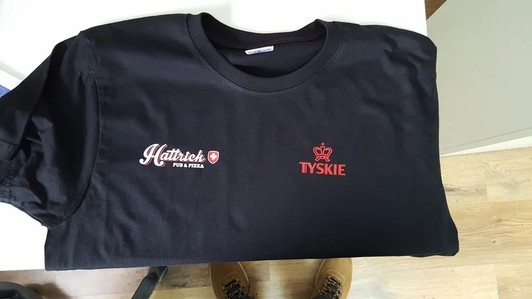 Znakowanie odzieży dla Pub Hattrick