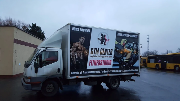 Oklejenie pojazdu Gym Center Fitness Studio