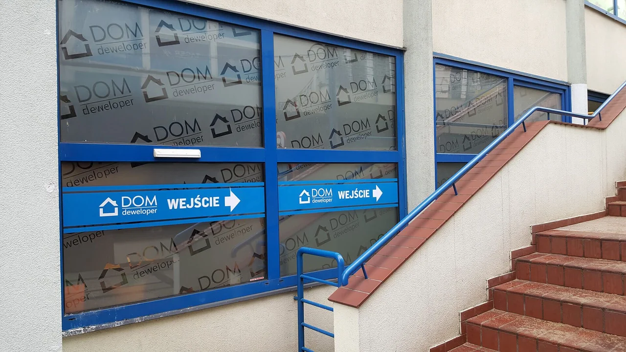 Oznakowanie biura Dom Deweloper