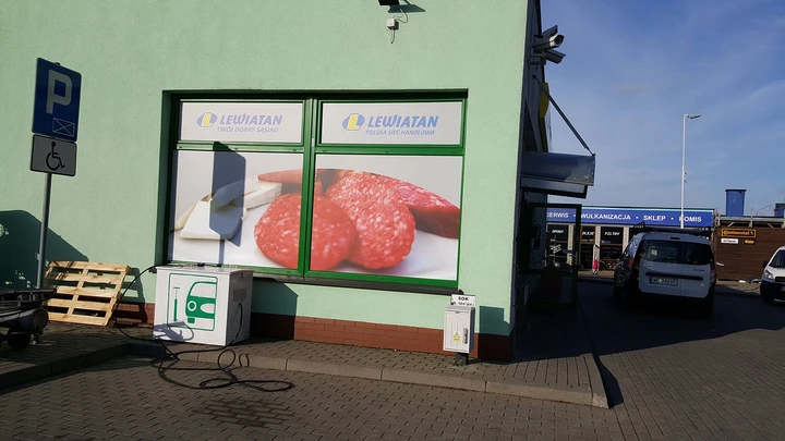 Oklejenie witryn Lewiatan