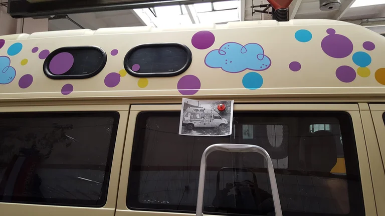 Oklejenie pojazdu Alpaki Terapeuciaki