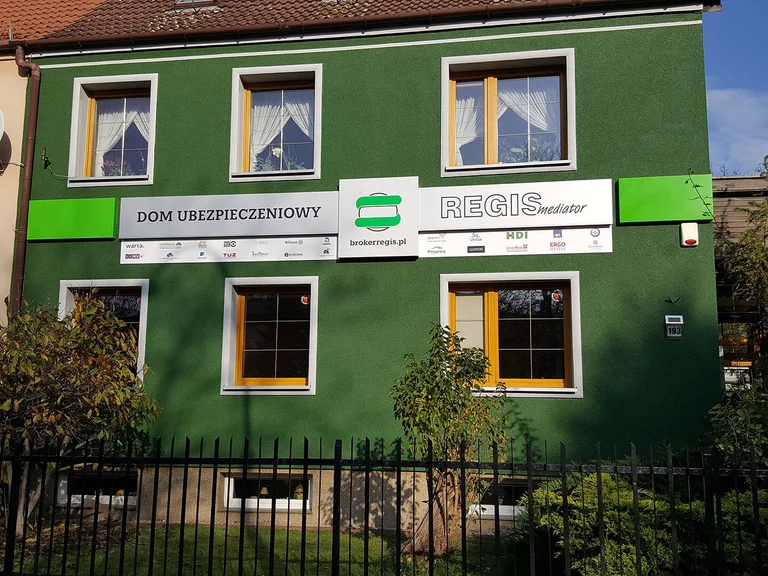 System kasetonów Dom Ubezpieczeniowy Regis