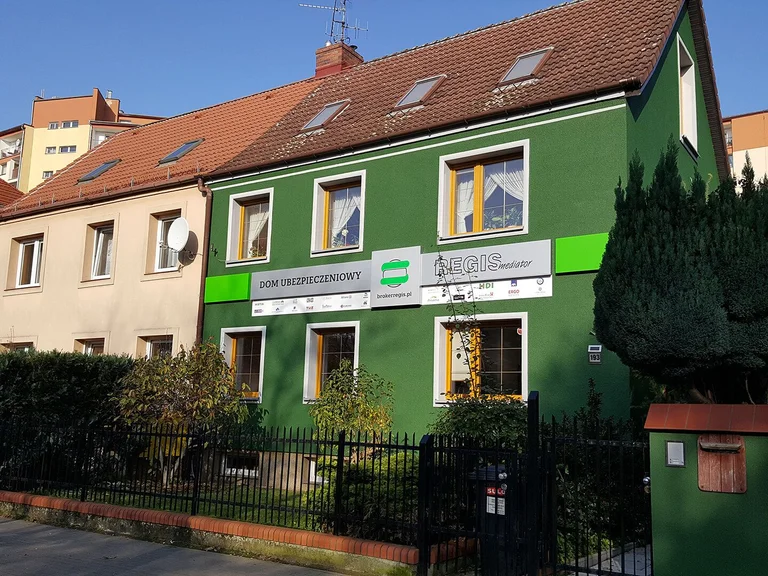 System kasetonów Dom Ubezpieczeniowy Regis